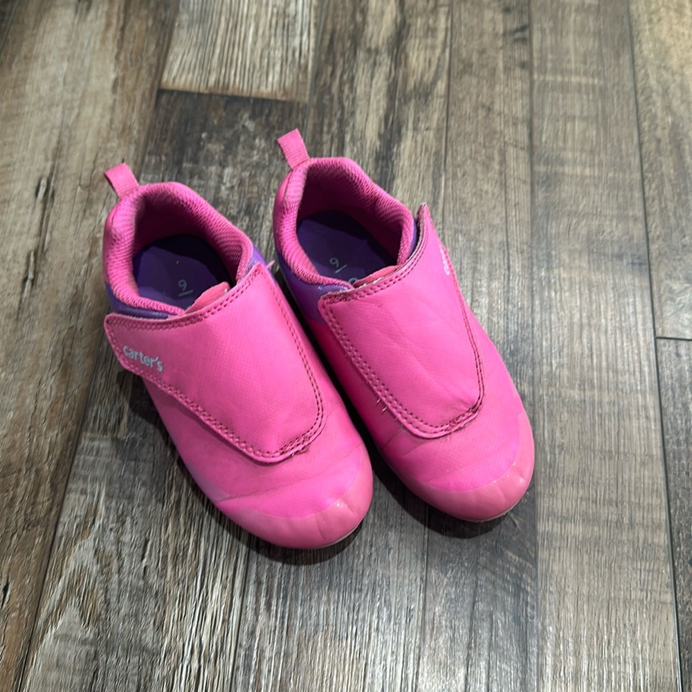 Carters toddler size 9 soccer cleats pink